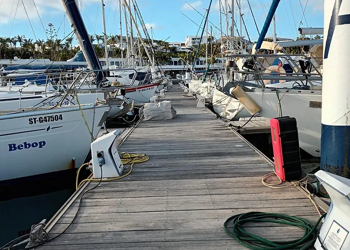 Botel Spirit Of Shackleton Yacht *