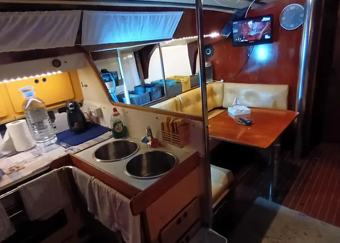 Spirit Of Shackleton Yacht Botel Puerto Calero